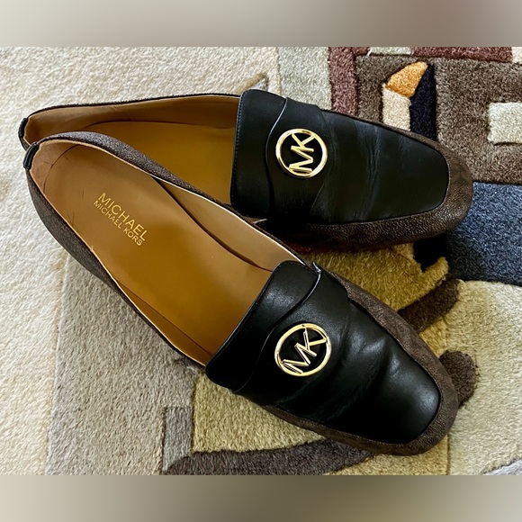 MICHAEL Michael Kors Shoes - MICHAEL by Michael Kors Women’s Two-Tone Loafers Size 9M
